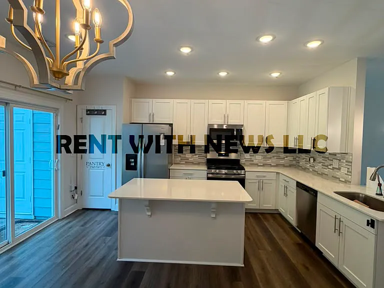 1407 Raines Meadow Dr — Photo 6