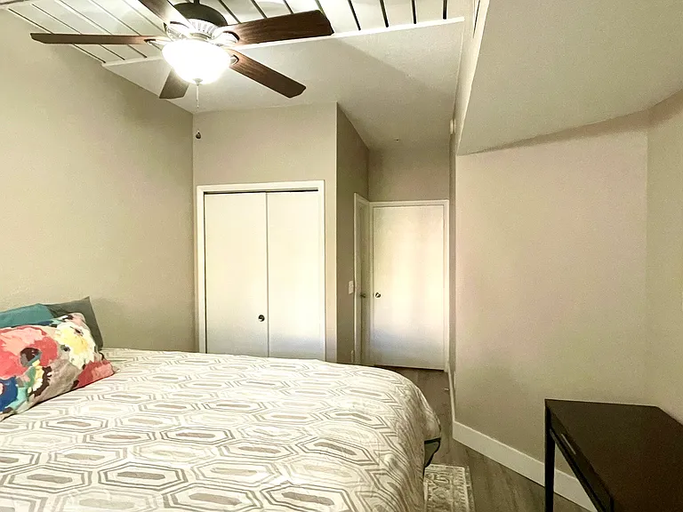 520 S Armenia Ave — Photo 18