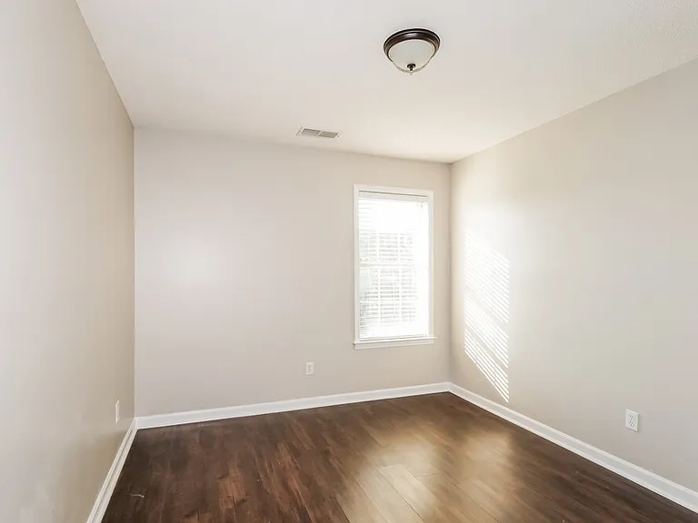 115 Winding Creek Dr — Photo 13