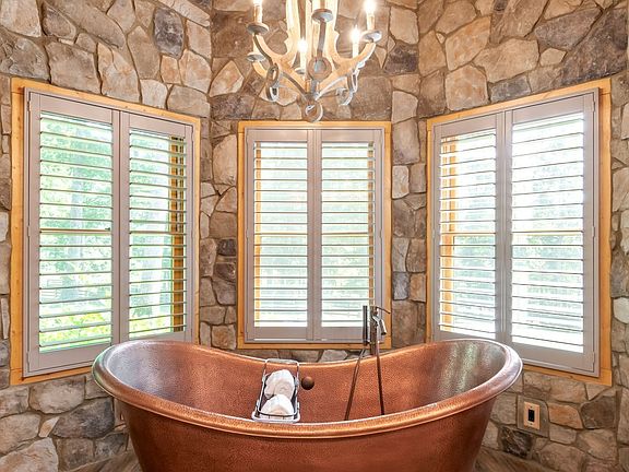 18th image of 6011 Garrison Springs Rd