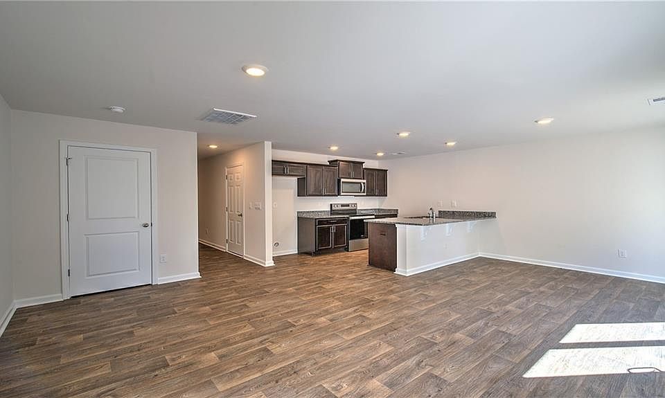 607 Oakmont Valley Trl, Seneca, SC 29678 Zillow