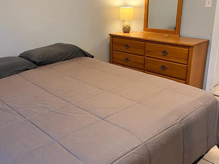 Bedroom dresser & mirror