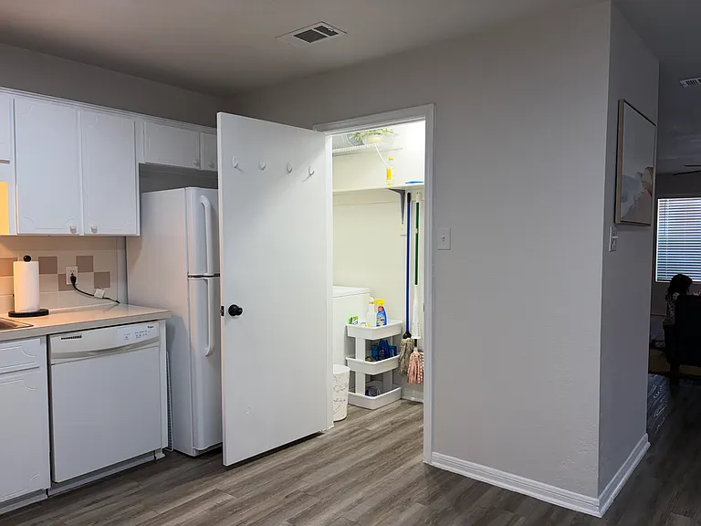 2812 Cantabrian Dr #A — Photo 3