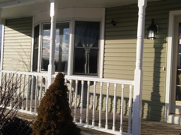 4th image of 45200 E Hamilton St