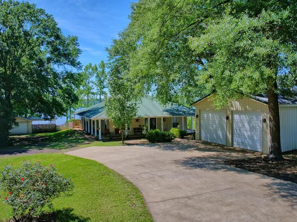 10040 State Highway 87 S, Hemphill, TX 75948