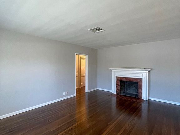 2nd image of 12324 211th St