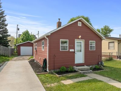 1314 4th St SW, Minot, ND, 58701
