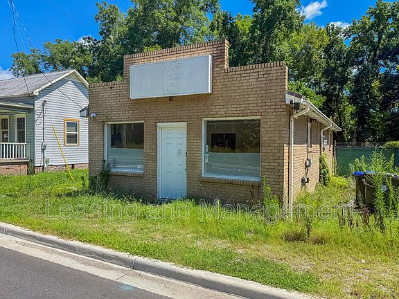 2nd image of 839 W Richardson Ave