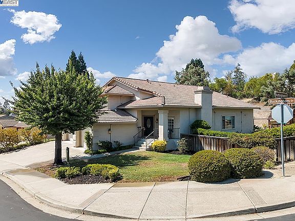 3rd image of 4139 Buckingham Dr