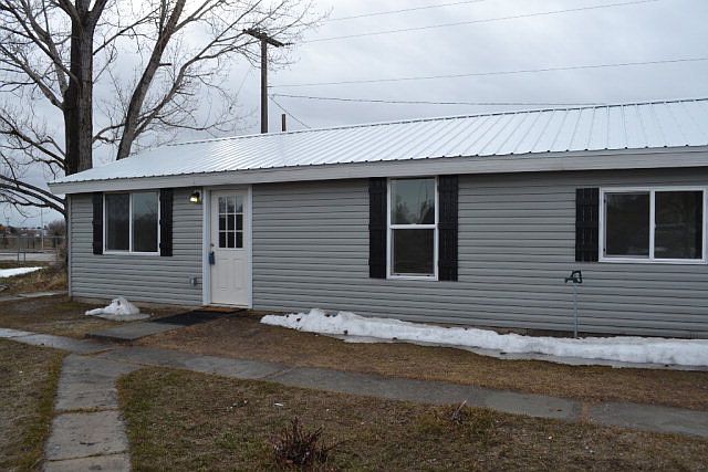 1st image of 1245 Elmore Ave