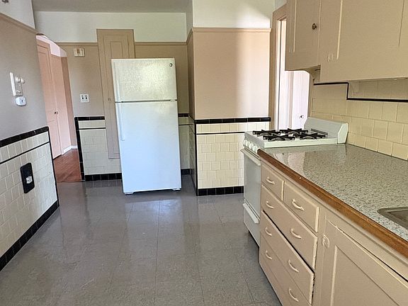 4th image of 7 Prospect St APT 6