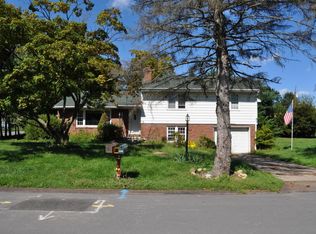 921 Pine St, Milton, PA 17847