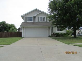 830 NE 5th St, Ankeny, IA 50021