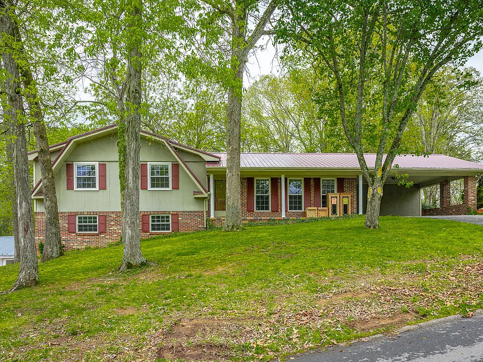 1st image of 3010 Tomahawk Cir NW