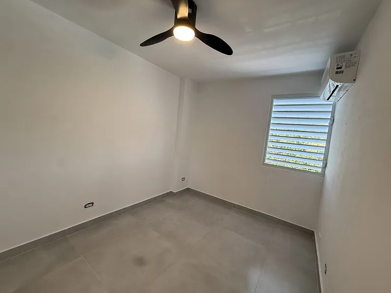 COND BORINQUEN TOWERS 2 APT 403 — Photo 9