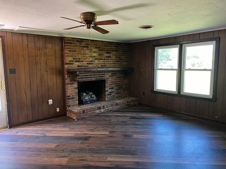 207 Russell St — Photo 13