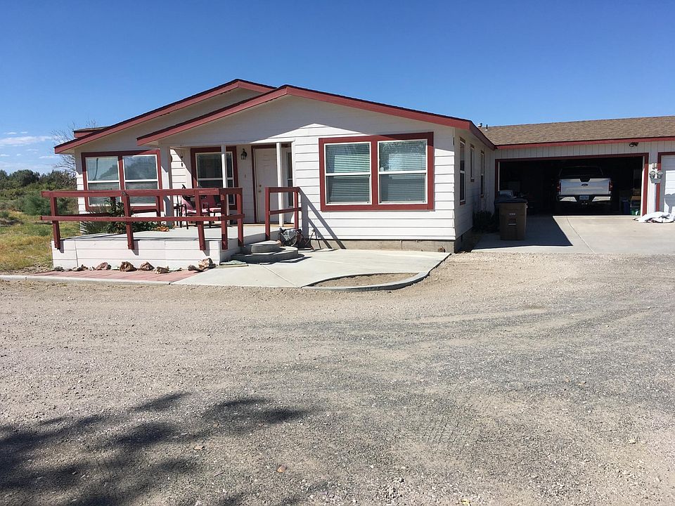2nd image of 4077 Equestrian Dr