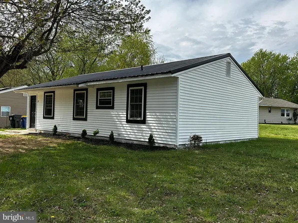 2 Congress Pl, Dover, DE 19901