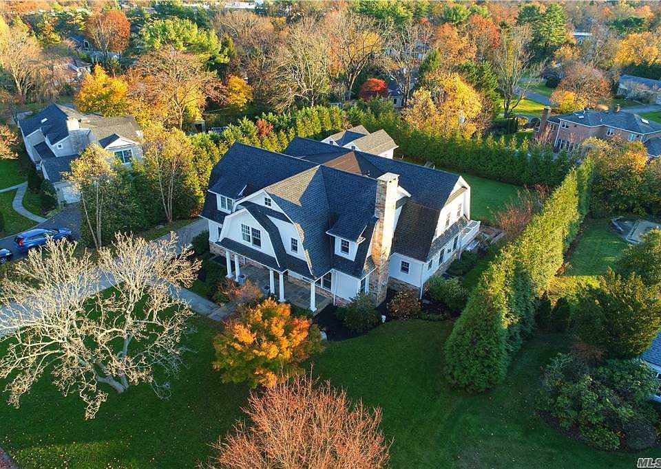 1st image of 134 Woodhill Ln