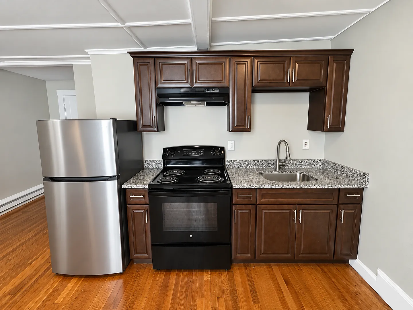 81 Broad St — Photo 2