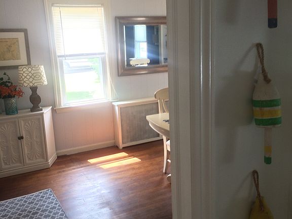 Hallway & dining room