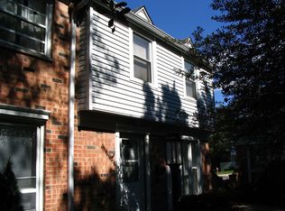 3012 Jamestown Ct, Streamwood, IL 60107