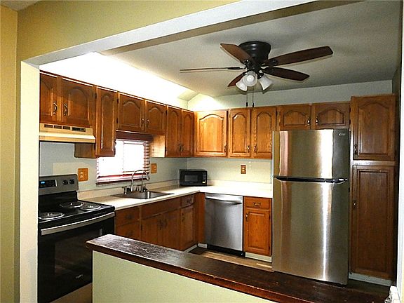 5th image of 3134 Camberly Dr
