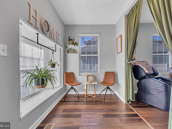 2nd image of 4908 1/2 Harford Rd