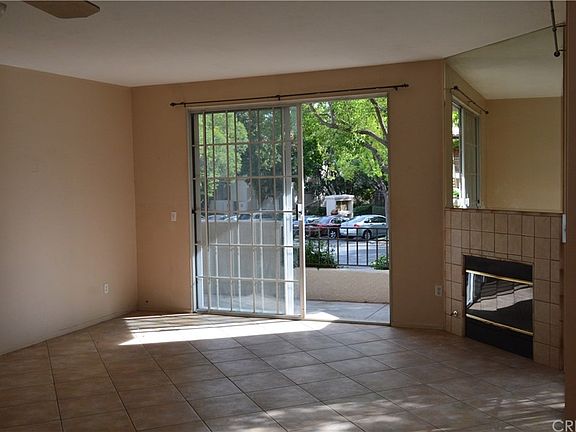 5th image of 24151 Del Monte Dr Unit 339