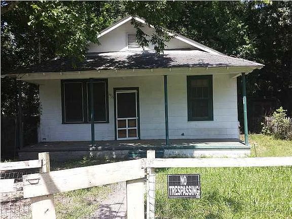2nd image of 1934 Redwood St