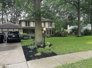 32312 Stoney Brook Dr, Avon Lake, OH