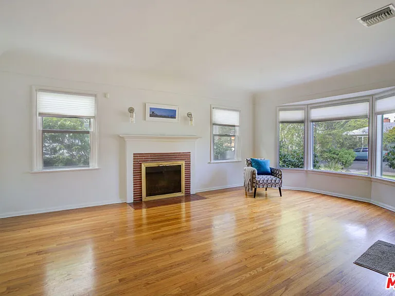 1212 Pine St — Photo 6