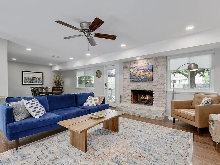 7902 Keneshaw Dr — Photo 3