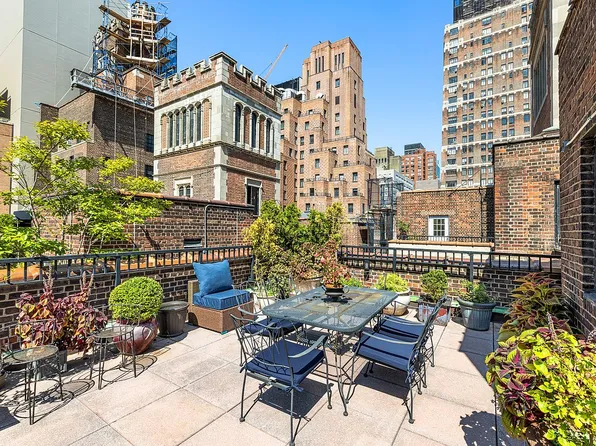 324 41st St #1103C, New York, NY 10017