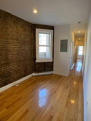 Rented by Cargon Realty | media 27