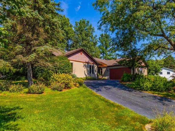 85 Tanglewood Trl, Valparaiso, IN 46385