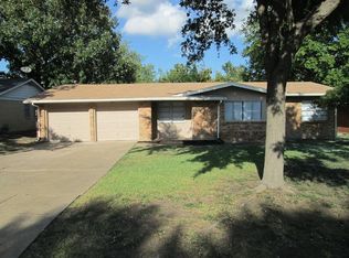 5509 Westcreek Dr, Fort Worth, TX 76133