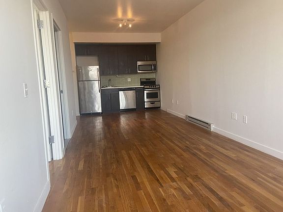 2nd image of 184 Noll St APT 4G