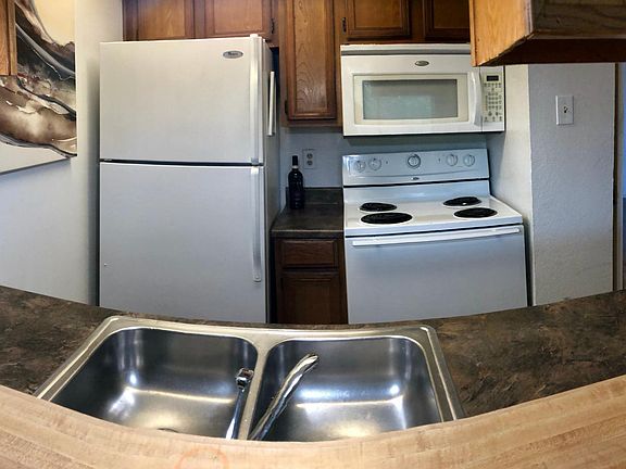 4th image of 1810 N Garrett Ave