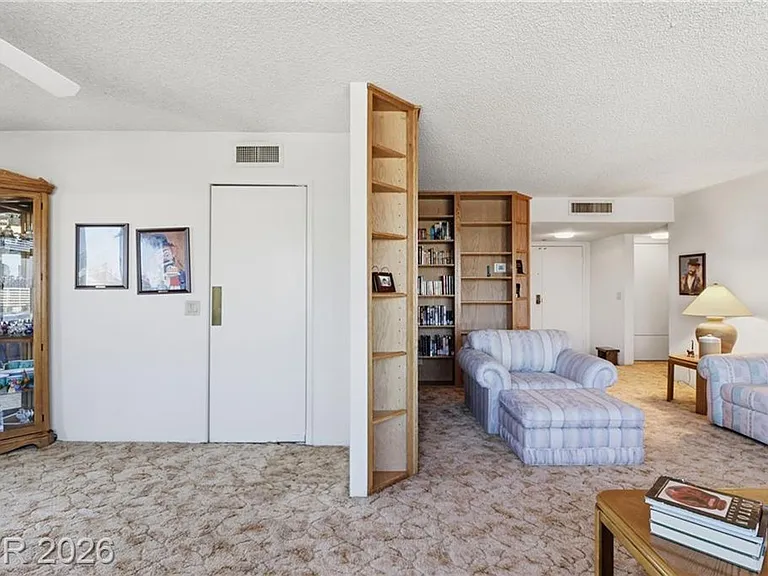 205 E Harmon Ave #508 — Photo 10