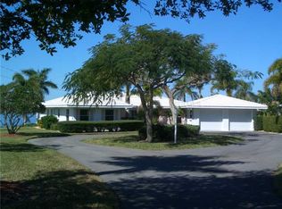 2501 Bayshore Rd, Nokomis, FL 34275