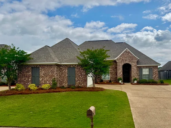 320 Emerald Way, Brandon, MS 39047