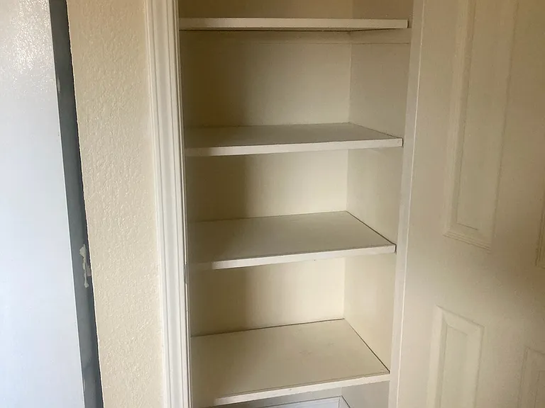 1370 Evelyn Way #9 — Photo 16