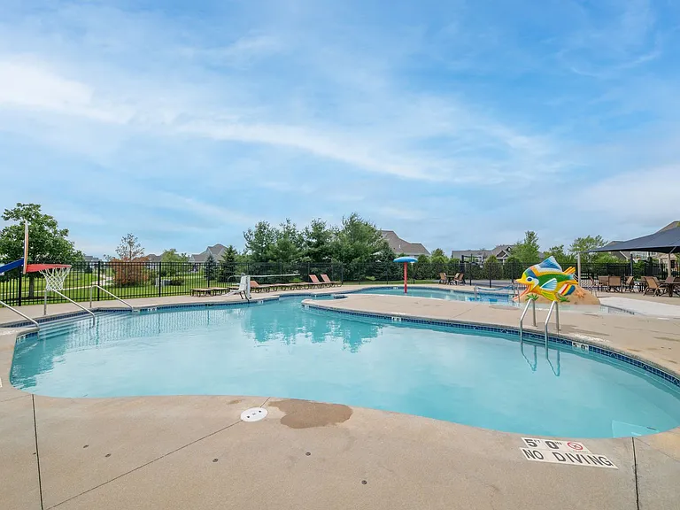 1626 Twisted Oak Ct — Photo 47