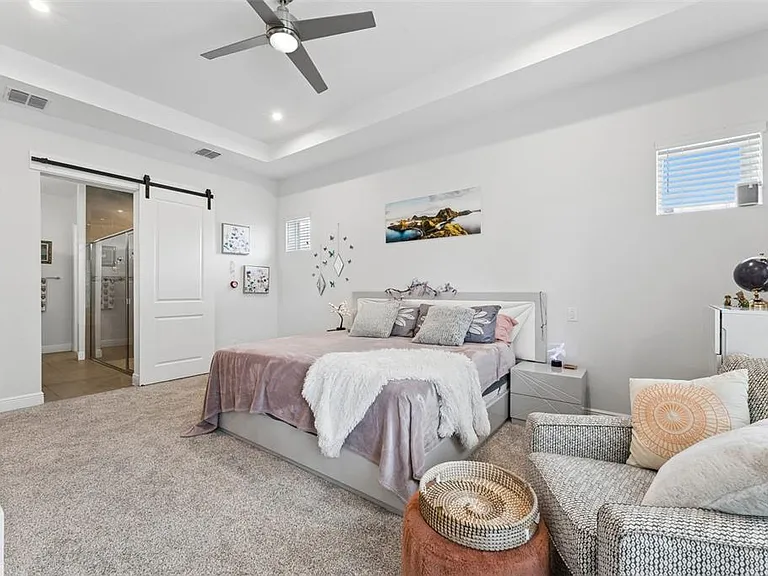 8033 Nemours Pkwy — Photo 23