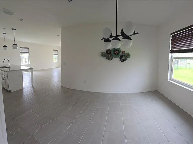 10500 SW Vasari Way — Photo 6