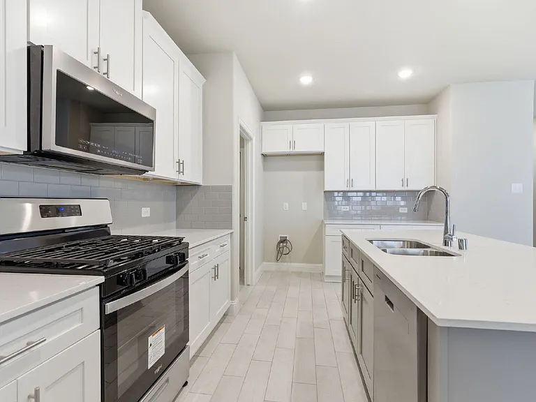 612 Rain Barrel Pl — Photo 12