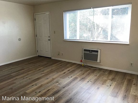 3rd image of 217 Bennett Hill Dr APT C