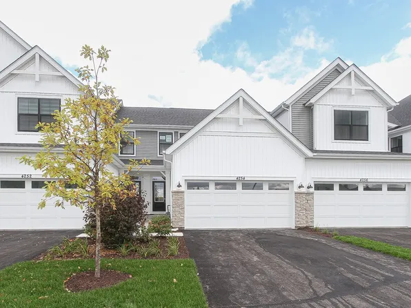 4254 Chelsea Manor Cir, Aurora, IL 60504