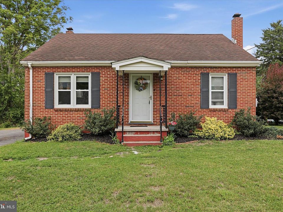 1st image of 2066 Broad Ln